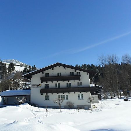 Gaestehaus Walpurga Russbach am Pass Gschütt Eksteriør bilde