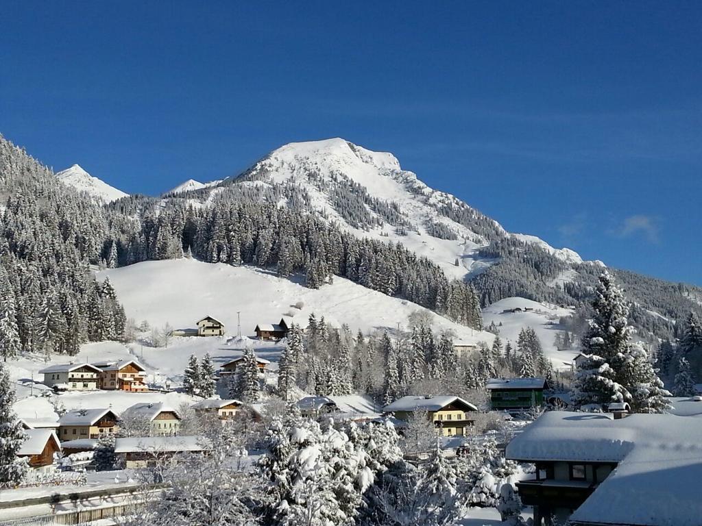 Gaestehaus Walpurga Russbach am Pass Gschütt Eksteriør bilde